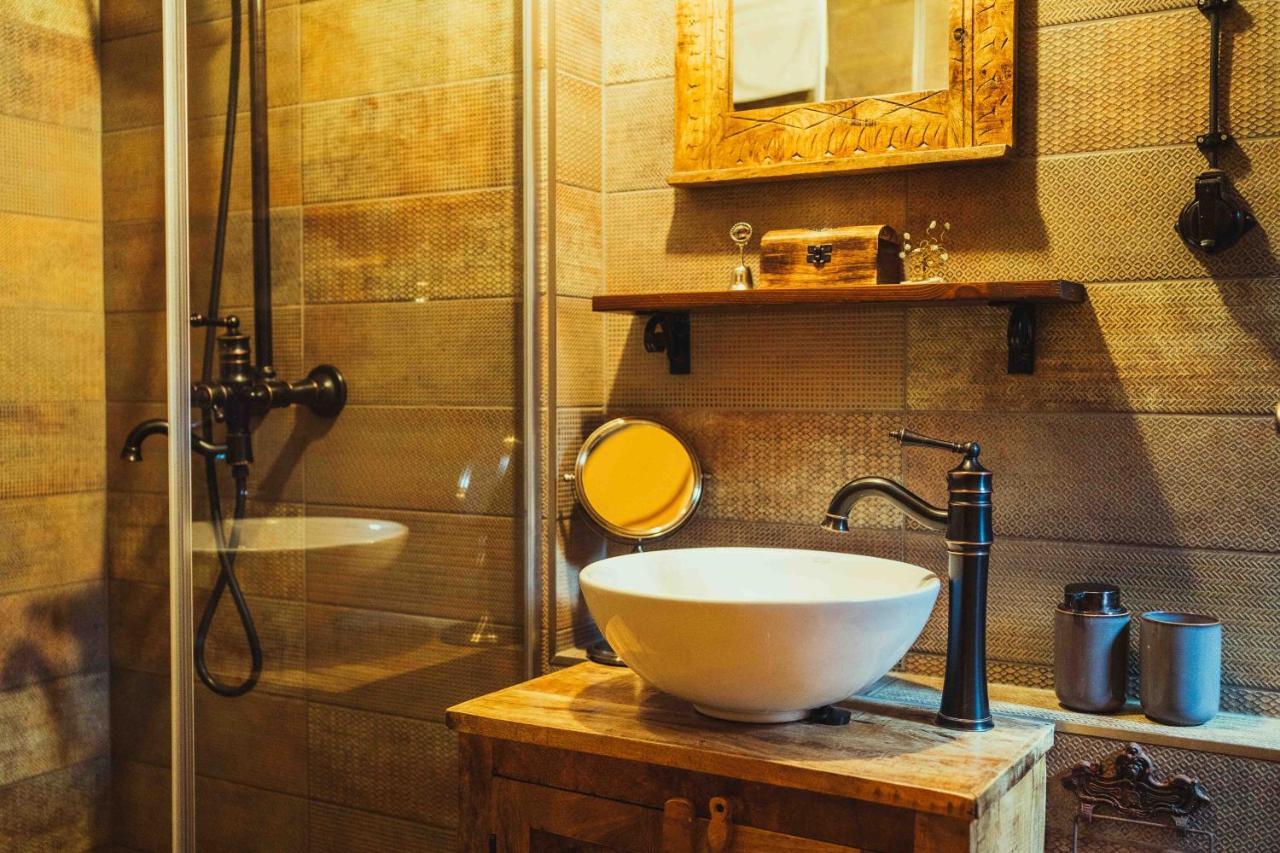 Sovia Wellness Chata S Jacuzzi Kadou A Saunou, Cingov Smizany Exterior photo