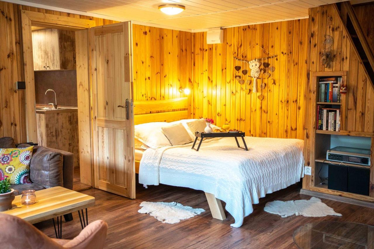 Sovia Wellness Chata S Jacuzzi Kadou A Saunou, Cingov Smizany Exterior photo